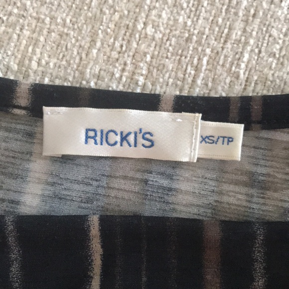 Ricki’s XS Cowl Neck Tank Top - Picture 3 of 5